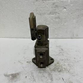 C9425 Parker