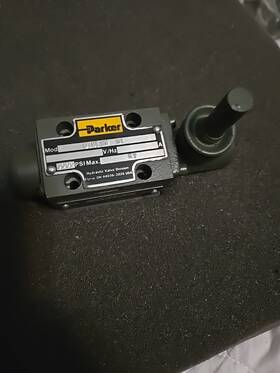 D1vl1n Parker 51 Directional Control Valve