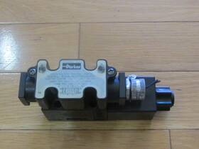 D1vw4cy70x4605 Parker Hydraulic Directional Control Valve Body Exc. Cond Cool