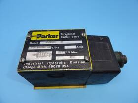 D3w1by Parker Directional Control Valve Untested