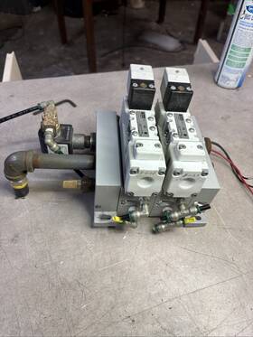 H11vxbg023d Parker 4way/2position Air Return Solenoid Valves 2 Units Read Disco