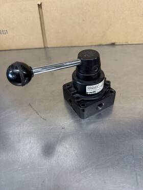 Hvn4200-8 Parker Pneumatic Manual Valve 3 Position 4 Port 1/4 Npt