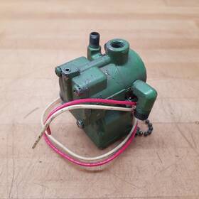 K055-7005 Parker K055 7005 Pilot Valve 110/120v 50/60hz - Used