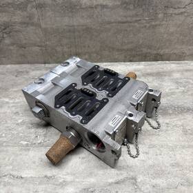 K142-231 Parker K142231 Qty 2 Schrader Bellows Sub Base / Manifold For Valve