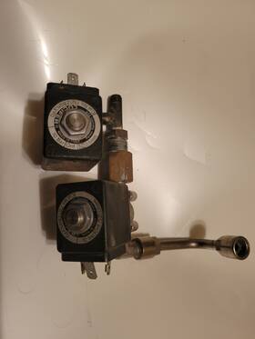 7121zbg1lvf0 Parker Lucifer 483510p0 F Valve