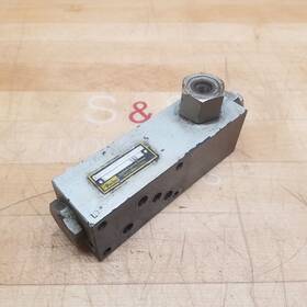 Pvcrarcn210 Parker Hydraulic Valve - Used