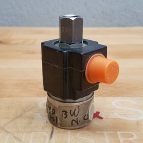 22k9dem Peter Paul Electronics Safety Valve 1/4 Inch Npt - Used