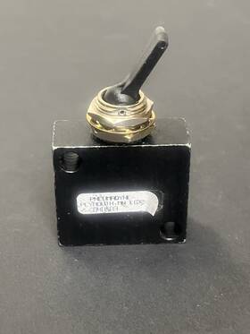 C040503 Pneumadyne 3 Way Toggle Valve 1/8 Inch Female Npt Ports