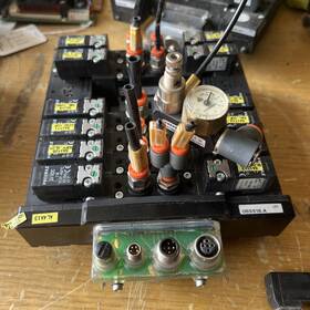 2435.52.00.35.88 Pneumax Valves Assembly P/n 2435. 52.00.35.88 Biesse Rover