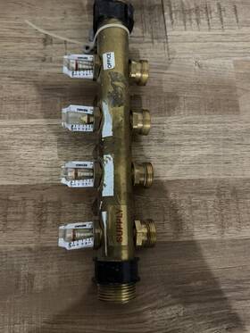 0084130 Rehau Brass Radiant Heat Manifold 4 Circuit