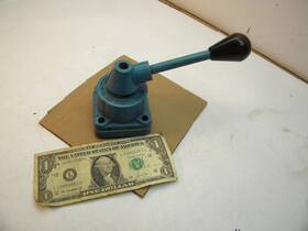 909710c1 Repulblic Mfg. Co. #1 Republic Hydraulic Manual Directional Selector Valve With Inch O Rings