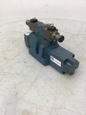 4wrz25w132551 Rexroth 4wrz25w132551/6a24nez4/m Servo Valve Used #140837