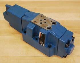 4wrze16w6-150-70 Rexroth Main Valve. 4wrze16w6-150-70/6eg24n9etk31/a1d3m. - Used