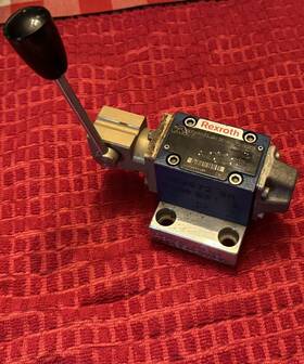 R900469533 Rexroth Valve 4wmm6g53/f -