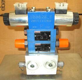 R900567997 Rexroth Bosch Hydraulic Valve Stack Used Take Out
