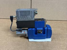 4wrle10v100l-42 Rexroth R901477667 4wrle10v100l-42/mpt/24a1 Solenoid Valve R901414169 Fast Ship