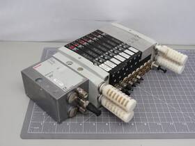 R412008036-105 Rexroth Rmv04-dp 32 Manifold Assembly With Solenoid Valves T16661