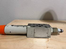 Zdr-6-dp2-42 Rexroth Zdr-6-dp2-42/150ym/12 Zdr-6-dp2-42/150ym12 Pressure Reducing Hydraulic Valve. Free Ship