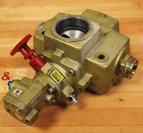 D2773a8986 Ross Lock Out Valve 24vdc - Used