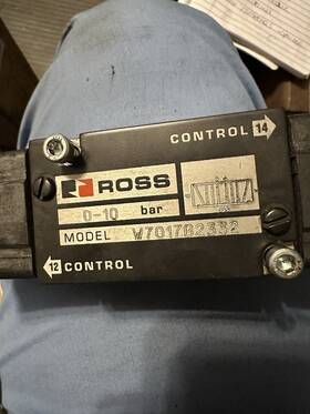 W7017b2332 Ross