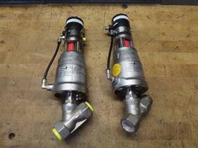 025v152088-1 Schubert & Salzer 7020/025v152088-1---s-0--a Lot Of 2 7020/025v152088-1 S-0 A Angled Valve 1 Inch Npt