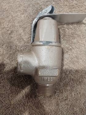 27220 Sears Roebuck & Co. 75psi 1/2 Inch Water Pressure Relief Valve