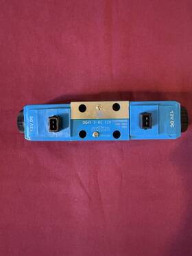 240321002 See Photos Dg4v-3-6v Directional Control Valve 12v Dg4v-3-6c