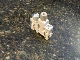 Arm5sb-08-az Smc Arm Manifold Regulator Kb