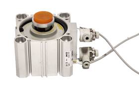 Cdq2b63-10d Smc Compact Cylinder Good Condition