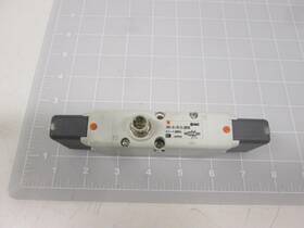 Evs1-01-fg-d-3zrm0 Smc Solenoid Valves With Manifold T66967