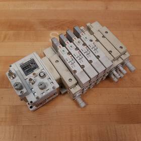 Ex600-smj1 Smc 8 Port 4 Valve Assembly Ex600-ed2 V3300-5fu - Used