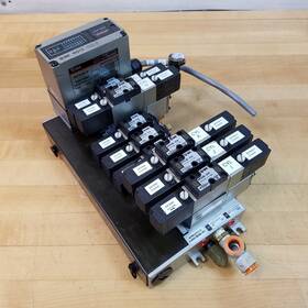 In313-dn1-b Smc Devicenet Serial Interface Pneumatic Valve Assembly - Used