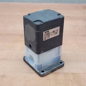 Lva51-06-c Smc High Purity Chemical Valve .03-.05 Mpa - Used