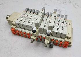 Ss5v2-f2l01a Smc Base Manifold Connector Sv2200-5fu Sv2100-5fu Solenoid Valves