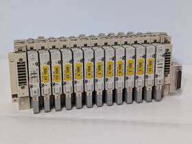Ss5v3-dur01571 Smc Ss5v3 -dur01571 13-port Solenoid Valve Manifold Assembly With Sv3100-5fu