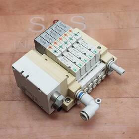 Sva1a00-5fud Smc Sv1-lrg007 Valve Island With 5 Ex500-s001 - Used