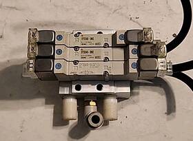 Sy3340-5mz Smc Sy3240-5mz Used And S3340-5loz Solenoid Valve With Manifold Block