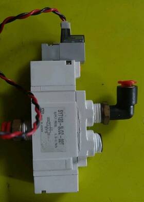 Sy7120-5l0z-02t Smc 24v Solenoid Air Valve 2-port With Connector