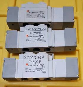 Sya5520-01 Smc Lot Of 3 Solenoid Valves