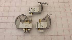 Syj512-3mzd-m5 Smc Lot Of 3 Solenoid Valves T32203