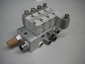 Syja5340 Smc Syja5140 Bank Of 4 Solenoid Valves - 3 And 1