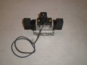 Vfs3410-5dzb Smc Pneumatic Valve 24 Vdc Coils Free Shipping Vfs34105dzb