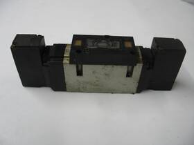 Vfs3600-1fz Smc Dual Sol 5w/3p Exh Ctr Valve Mnfd Base Mnt 120v Q0158b