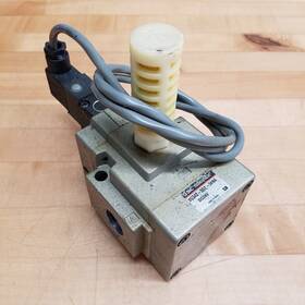 Vg342-5dz-04na Smc Solenoid Valve 24 Vdc 1/2 Inch Npt - Used