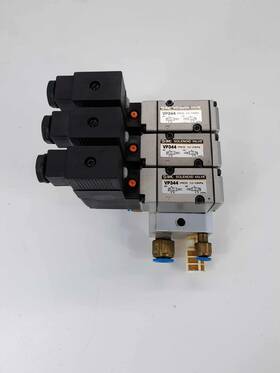 3-solenoid Smc Vp344 Valve Assembly With Manifold