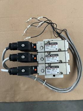 Vp544-5dz-a Smc Solenoid Valve 3 Sets Of Units Mitsui Seiki Vld-300