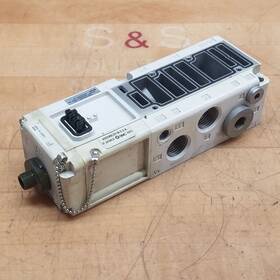 Vq5000-pw-dak00315 Smc Subplate For Solenoid Valves - Used