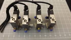 Vt301-015d-b Smc Lot Of 4 Solenoid Valves 0-1.0mpa 24vdc T22029