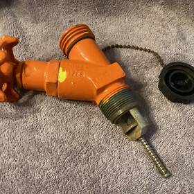 A1590 Squibb Taylor .nurse Tank Valve 1-1/4 Inch Nos Selling As Used