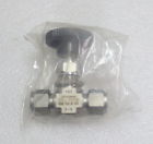 Ss-1vs8 Swagelok Stainless Steel Integral Bonnet Needle Valve New